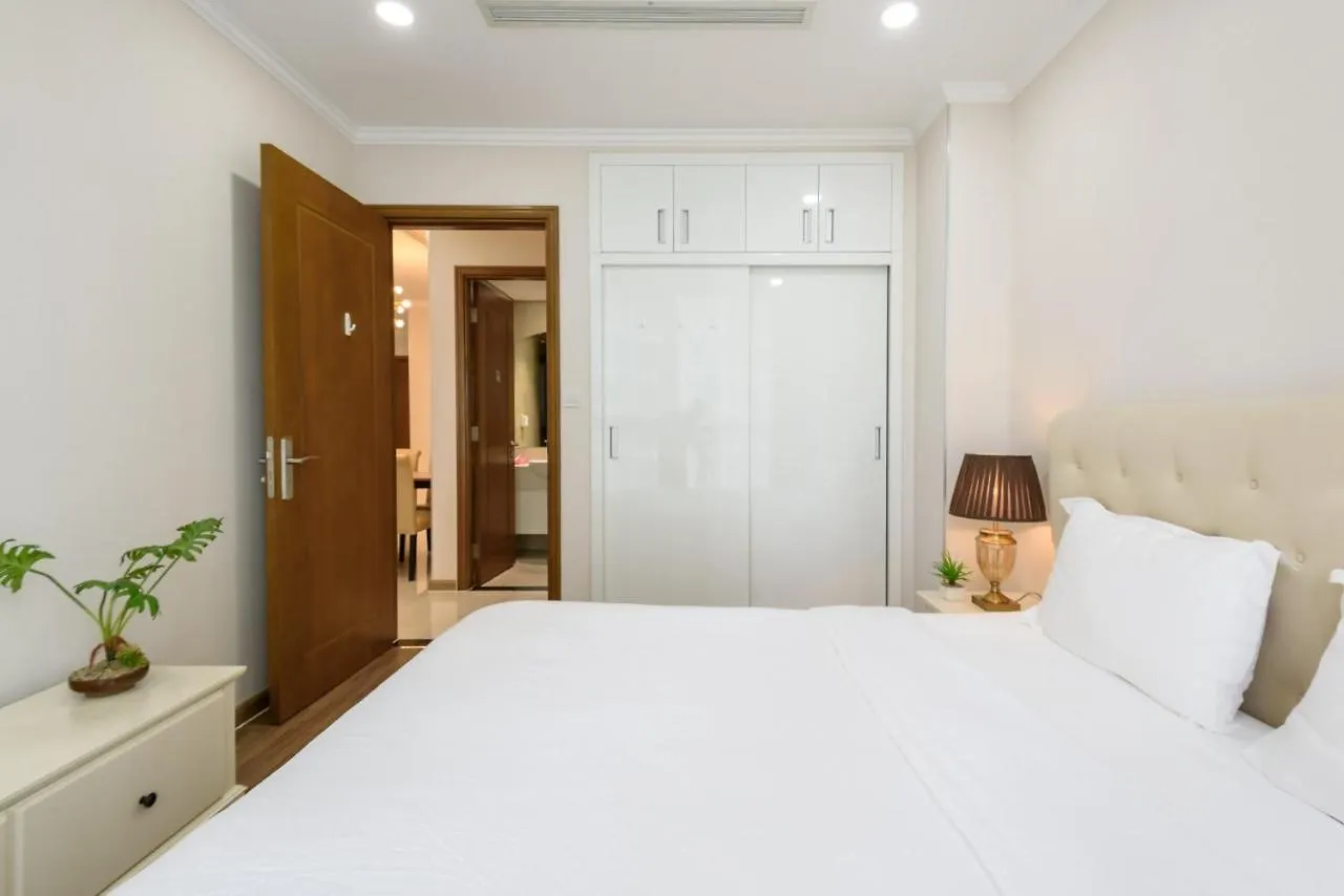 The Regal Residences At Vinhomes Central Park Ho Chi Minh City Apartment
