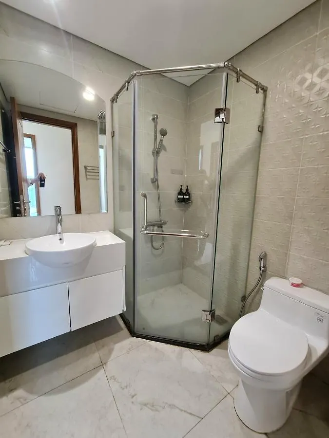 The Regal Residences At Vinhomes Central Park Ho Chi Minh City Apartment