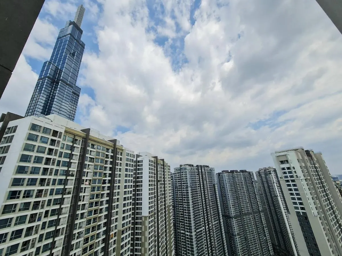 The Regal Residences At Vinhomes Central Park Ho Chi Minh City Apartment