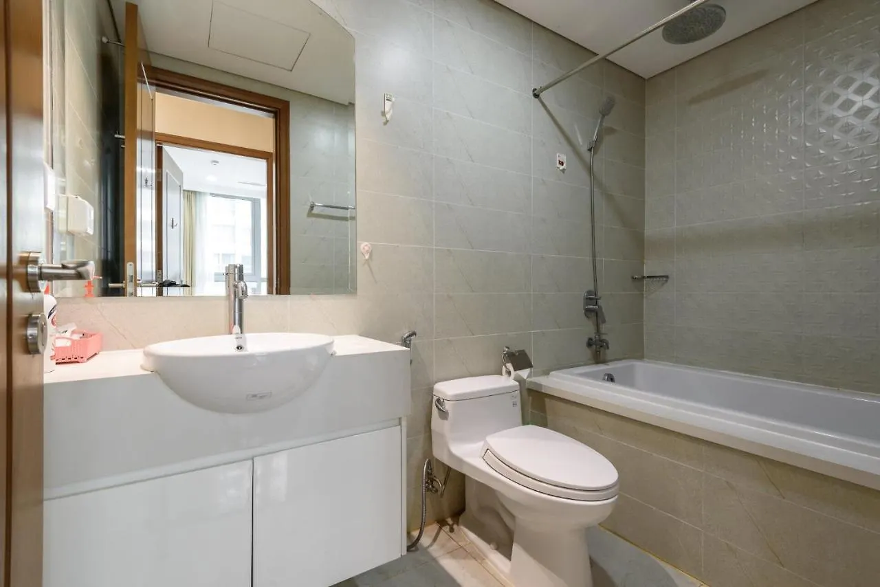 The Regal Residences At Vinhomes Central Park Хошимин