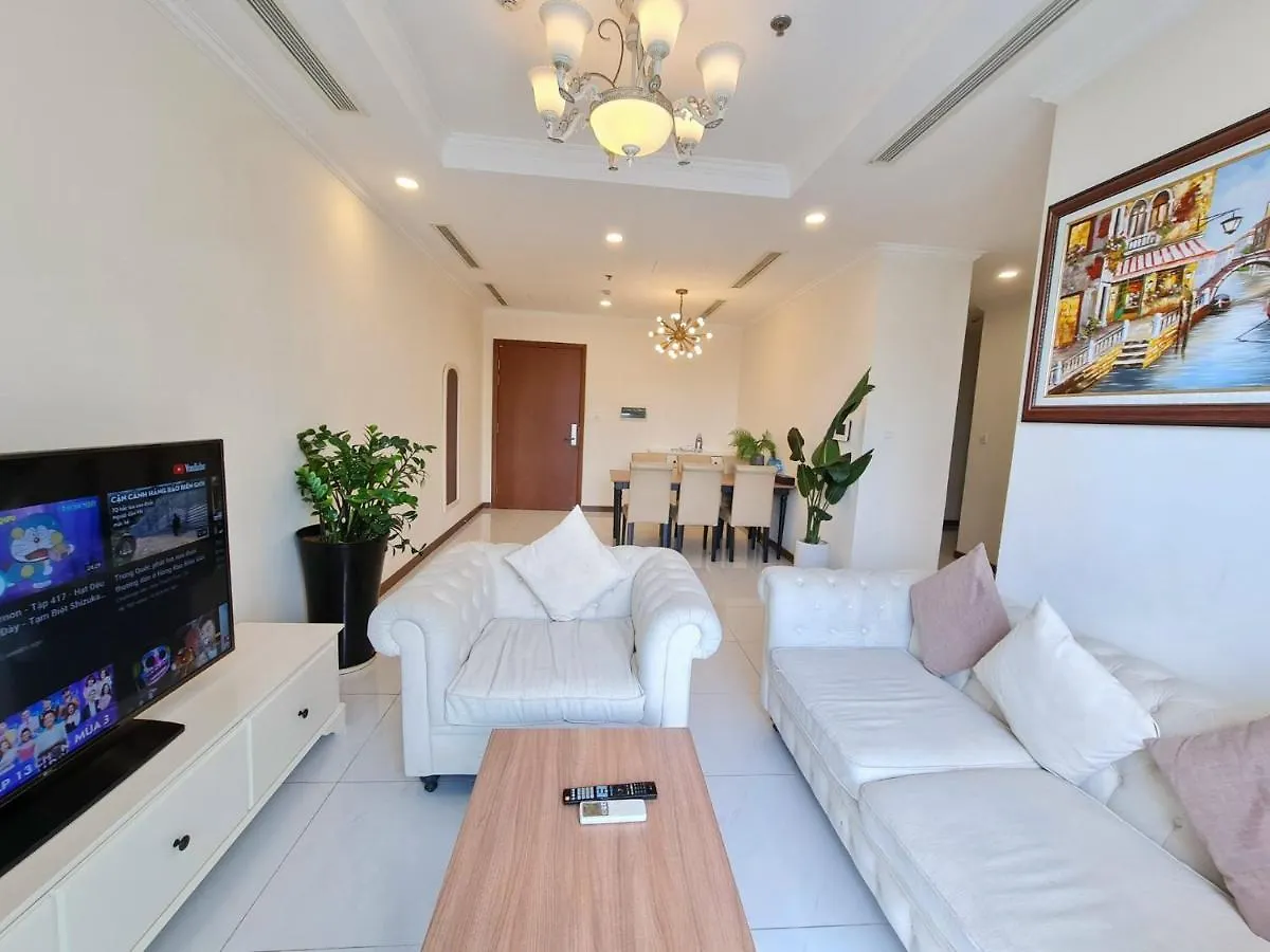 Апартаменты The Regal Residences At Vinhomes Central Park Хошимин Вьетнам
